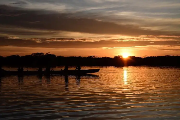 sunset cuyabeno lodge