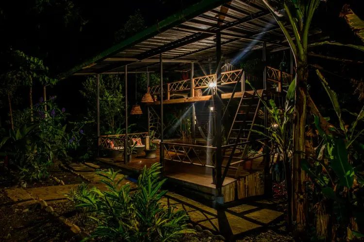 kuyana lodge night
