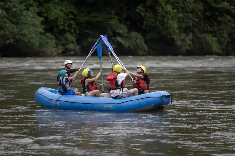 kuyana lodge rafting
