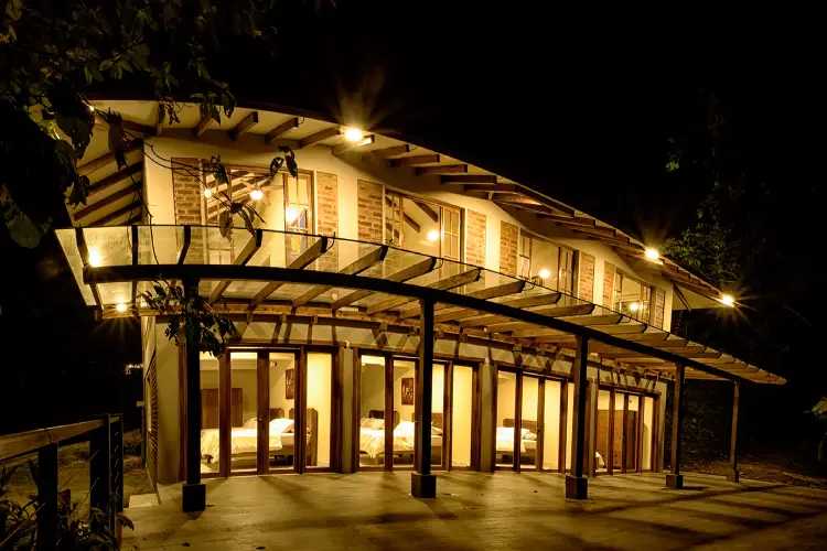 kapari lodge main house