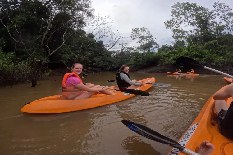 waita lodge kayak