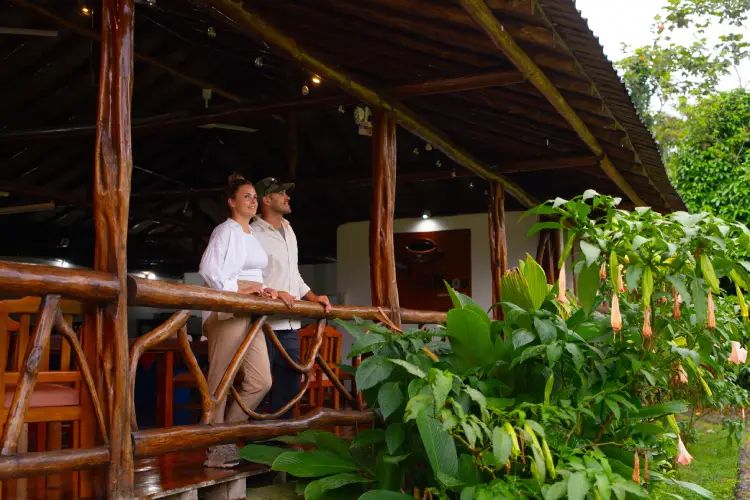 yasuni lodge couple
